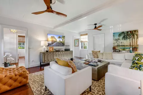 Living - 418 William St, Key West, FL 33040 photo 2 of 4