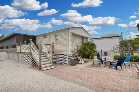 754 Michael Dr, Key Largo, FL 33037 photo 2