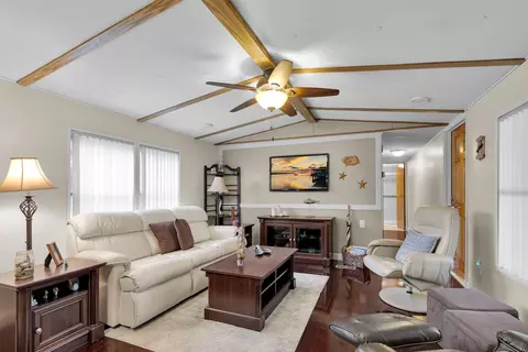 754 Michael Dr, Key Largo, FL 33037