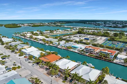 View/Area - 570 9th St #KEY colony, Key Colony Beach, FL 33051 photo 2 of 6