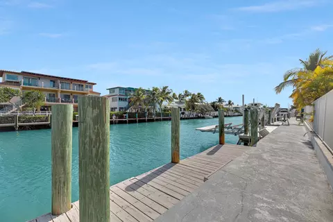 Exterior - 570 9th St #KEY colony, Key Colony Beach, FL 33051 photo 11 of 12