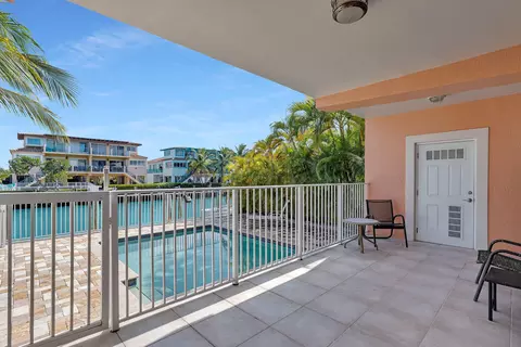 Exterior - 570 9th St #KEY colony, Key Colony Beach, FL 33051 photo 5 of 12