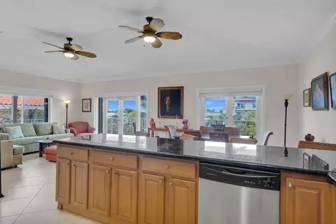 Kitchen - 570 9th St #KEY colony, Key Colony Beach, FL 33051 photo 4 of 4