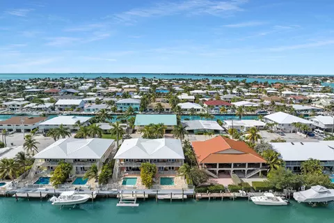View/Area - 570 9th St #KEY colony, Key Colony Beach, FL 33051 photo 3 of 6