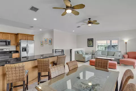 Dining - 570 9th St #KEY colony, Key Colony Beach, FL 33051 photo 1 of 1