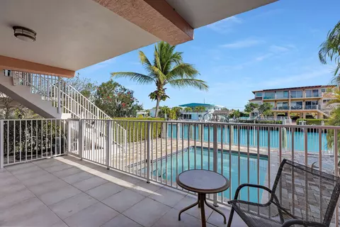 Exterior - 570 9th St #KEY colony, Key Colony Beach, FL 33051 photo 6 of 12