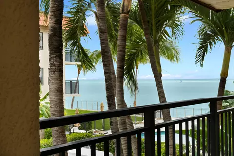 1001 W Ocean Dr #2-201, Key Colony Beach, FL 33051