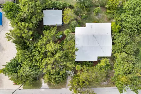 View/Area - 535 80th Street Ocean St, Marathon, FL 33050 photo 2 of 4