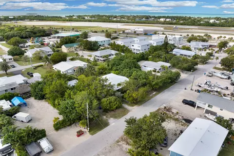 View/Area - 535 80th Street Ocean St, Marathon, FL 33050 photo 3 of 4