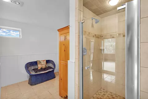 Bath - 535 80th Street Ocean St, Marathon, FL 33050 photo 5 of 5