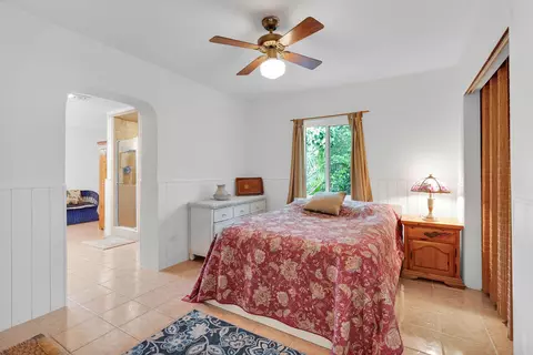 Bedroom - 535 80th Street Ocean St, Marathon, FL 33050 photo 4 of 6