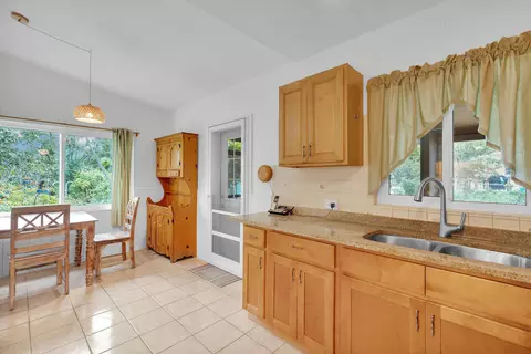 Kitchen - 535 80th Street Ocean St, Marathon, FL 33050 photo 3 of 4