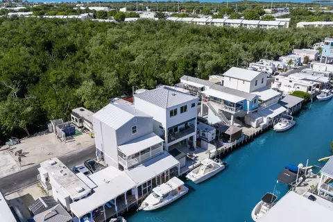6099 Overseas Hwy #83W, Marathon, FL 33050