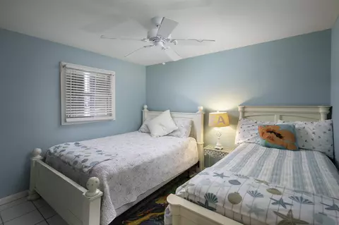 Bedroom - 3672 Fox St, Big Pine Key, FL 33043 photo 4 of 5
