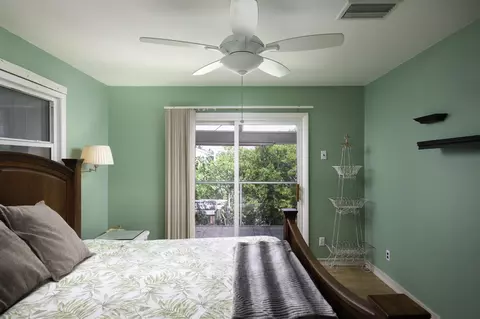 Bedroom - 3672 Fox St, Big Pine Key, FL 33043 photo 2 of 5