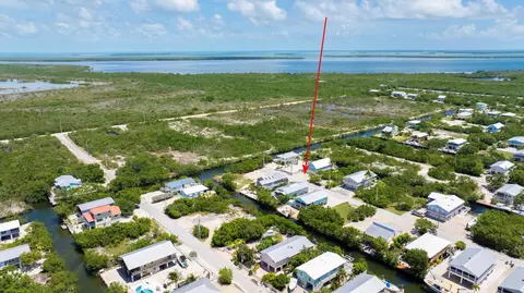 View/Area - 3672 Fox St, Big Pine Key, FL 33043 photo 2 of 9