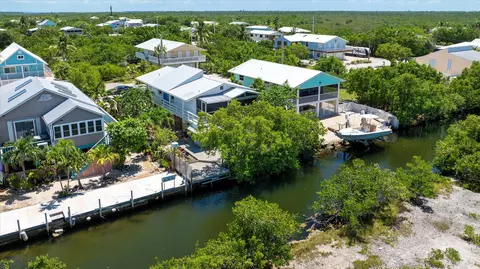 3672 Fox St, Big Pine Key, FL 33043