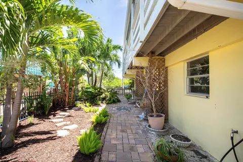 Exterior - 3672 Fox St, Big Pine Key, FL 33043 photo 6 of 6