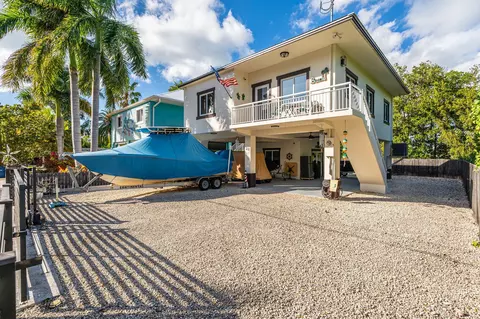 22 Tarpon Ave, Key Largo, FL 33037
