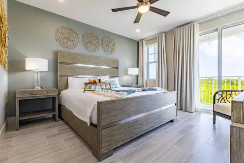 Bedroom - 48 E Playa Largo Blvd, Key Largo, FL 33037 photo 1 of 7