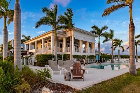 Exterior - 48 E Playa Largo Blvd, Key Largo, FL 33037 photo 8 of 17