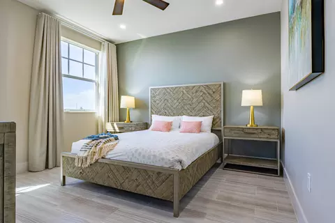 Bedroom - 48 E Playa Largo Blvd, Key Largo, FL 33037 photo 6 of 7