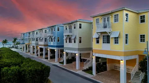 Exterior - 48 E Playa Largo Blvd, Key Largo, FL 33037 photo 11 of 17