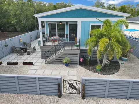 251 Cuba Rd, Tavernier, FL 33070