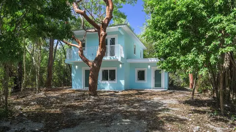 203 Anitgua Rd, Key Largo, FL 33037