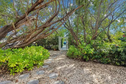 844 E Copa D Oro, Marathon, FL 33050 photo 35