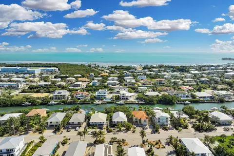 844 E Copa D Oro, Marathon, FL 33050 photo 29