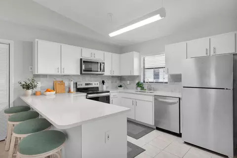 844 E Copa D Oro, Marathon, FL 33050 photo 5