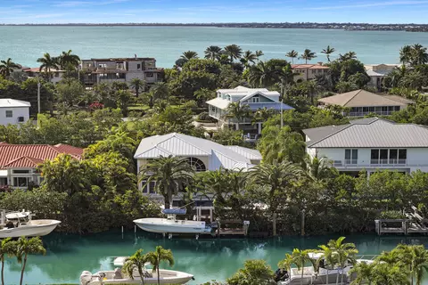 210 14th St #KEY colony, Key Colony Beach, FL 33051