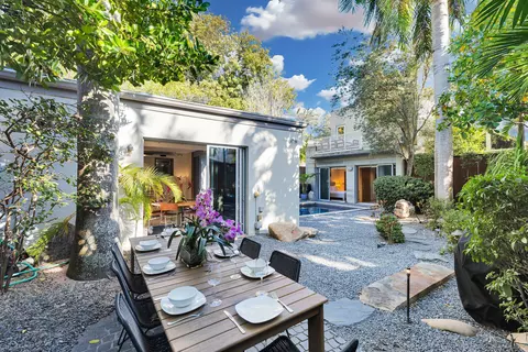 720 Simonton St # D, Key West, FL 33040