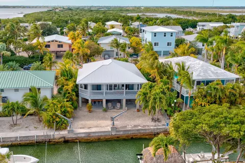 153 Peg Leg Ln, Cudjoe Key, FL 33042