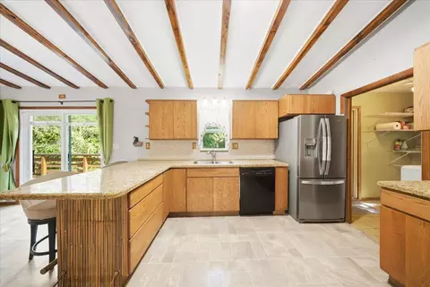 Kitchen - 22 Stirrup Key Rd, Marathon, FL 33050 photo 2 of 2