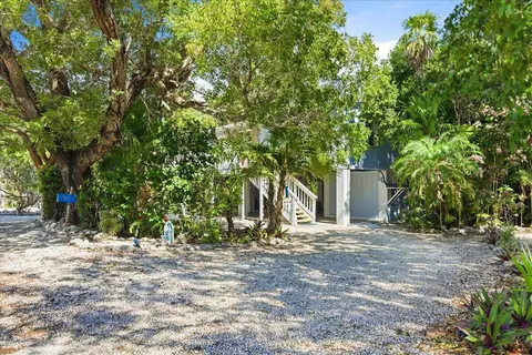 Exterior - 22 Stirrup Key Rd, Marathon, FL 33050 photo 4 of 18
