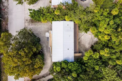 View/Area - 22 Stirrup Key Rd, Marathon, FL 33050 photo 3 of 6