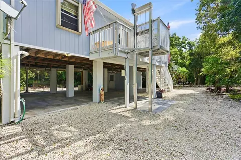 Exterior - 22 Stirrup Key Rd, Marathon, FL 33050 photo 10 of 18