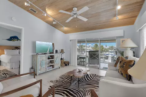 Living - 651 9th St #KEY colony, Key Colony Beach, FL 33051 photo 1 of 5