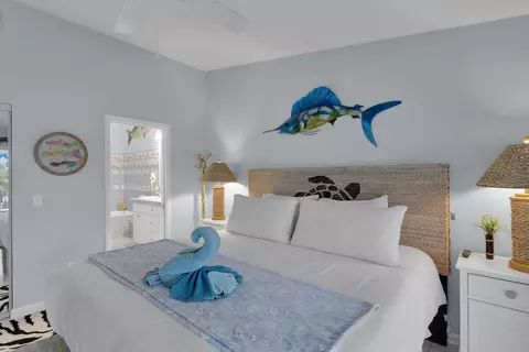 Bedroom - 651 9th St #KEY colony, Key Colony Beach, FL 33051 photo 5 of 12