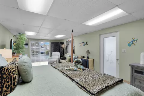 Bedroom - 651 9th St #KEY colony, Key Colony Beach, FL 33051 photo 12 of 12