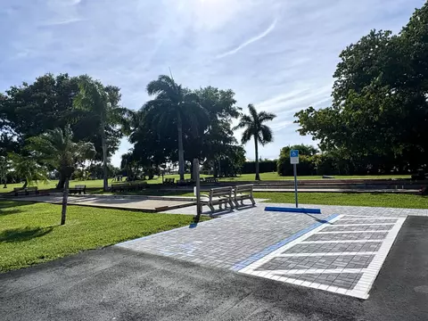 Exterior - 651 9th St #KEY colony, Key Colony Beach, FL 33051 photo 14 of 16