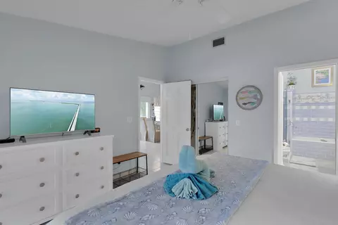 Bedroom - 651 9th St #KEY colony, Key Colony Beach, FL 33051 photo 4 of 12
