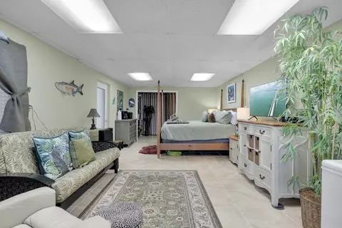 Bedroom - 651 9th St #KEY colony, Key Colony Beach, FL 33051 photo 8 of 12