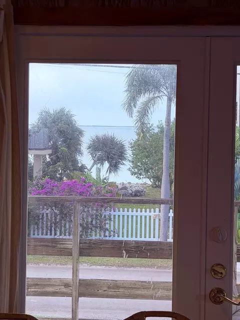 219 E Caribbean Dr, Summerland Key, FL 33042 photo 18