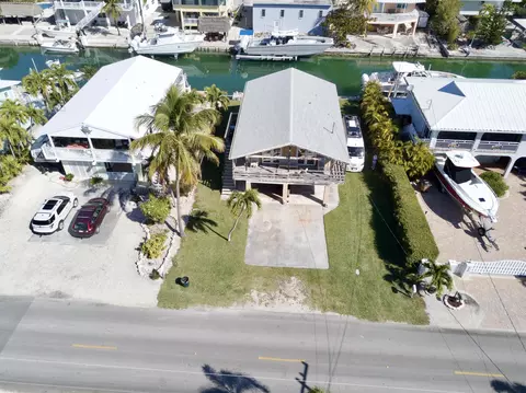 219 E Caribbean Dr, Summerland Key, FL 33042 photo 4