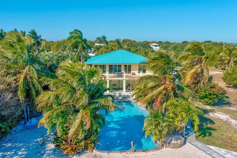 1233 Avenue A, Big Pine Key, FL 33043