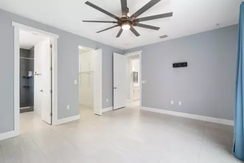 Bedroom - 582 Boyd Dr, Key Largo, FL 33037 photo 9 of 14