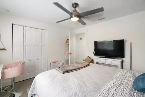 Bedroom - 582 Boyd Dr, Key Largo, FL 33037 photo 12 of 14
